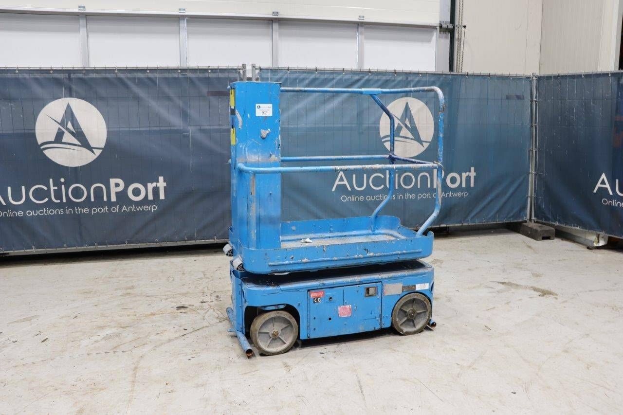 Mast lift UpRight TM12 Electric 5.70m