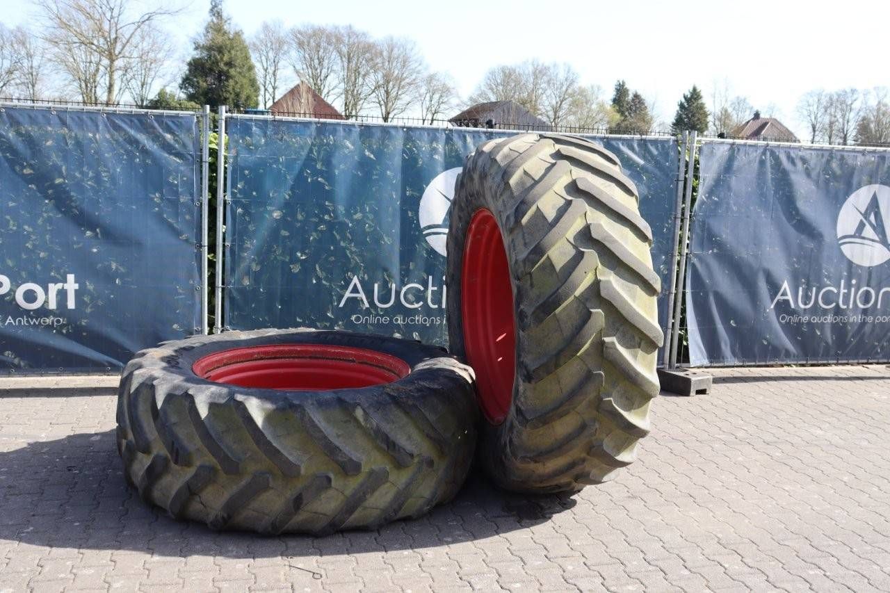 Batch of tires Pirelli M 800