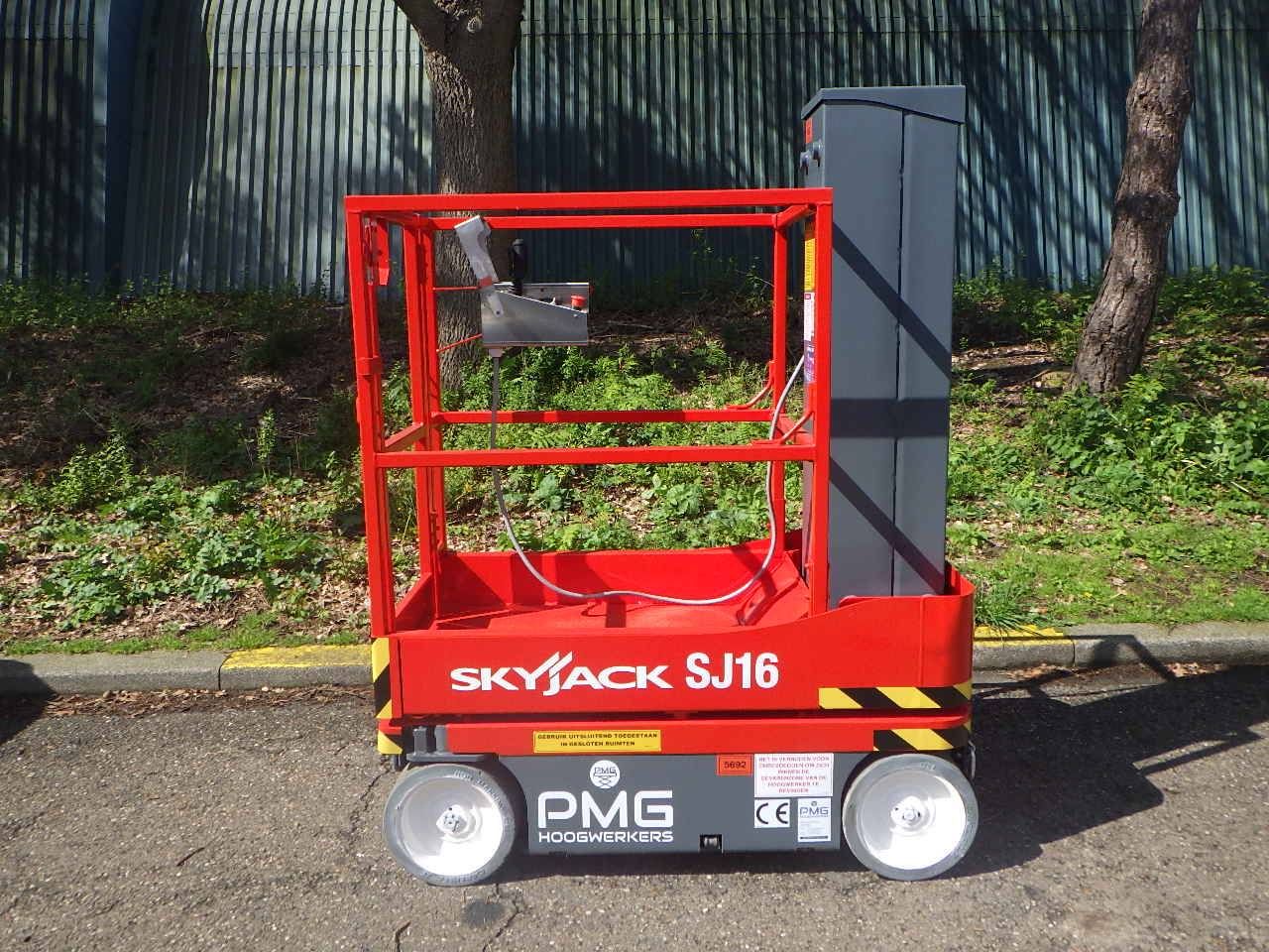 Mast lift SkyJack SJ16 Electric 6.75m 2019
