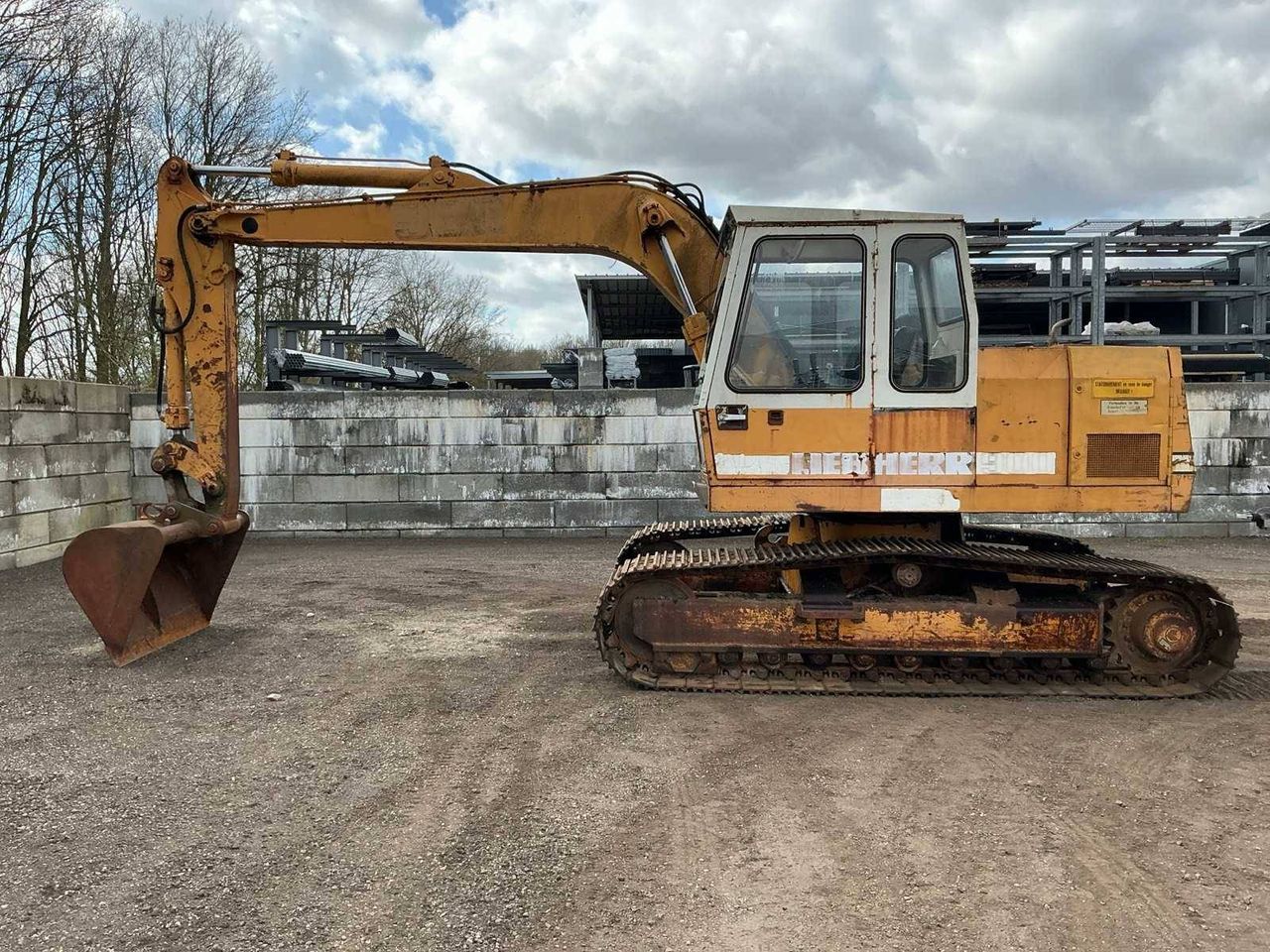 Crawler excavator Liebherr R900B Diesel 1988