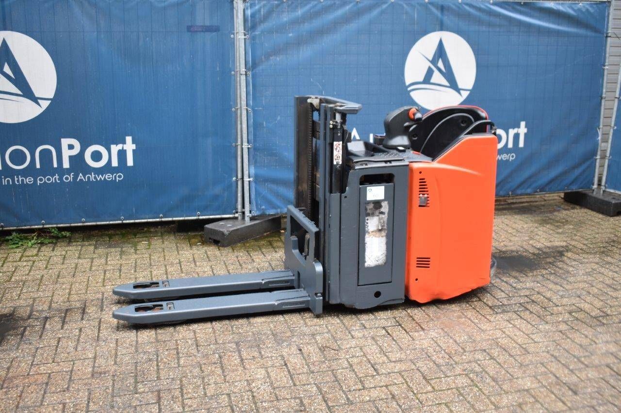 Stacker Linde D12 SP Electric 1600kg