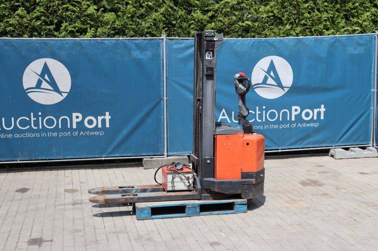 Stacker BT S12 Electric 1200kg 2002