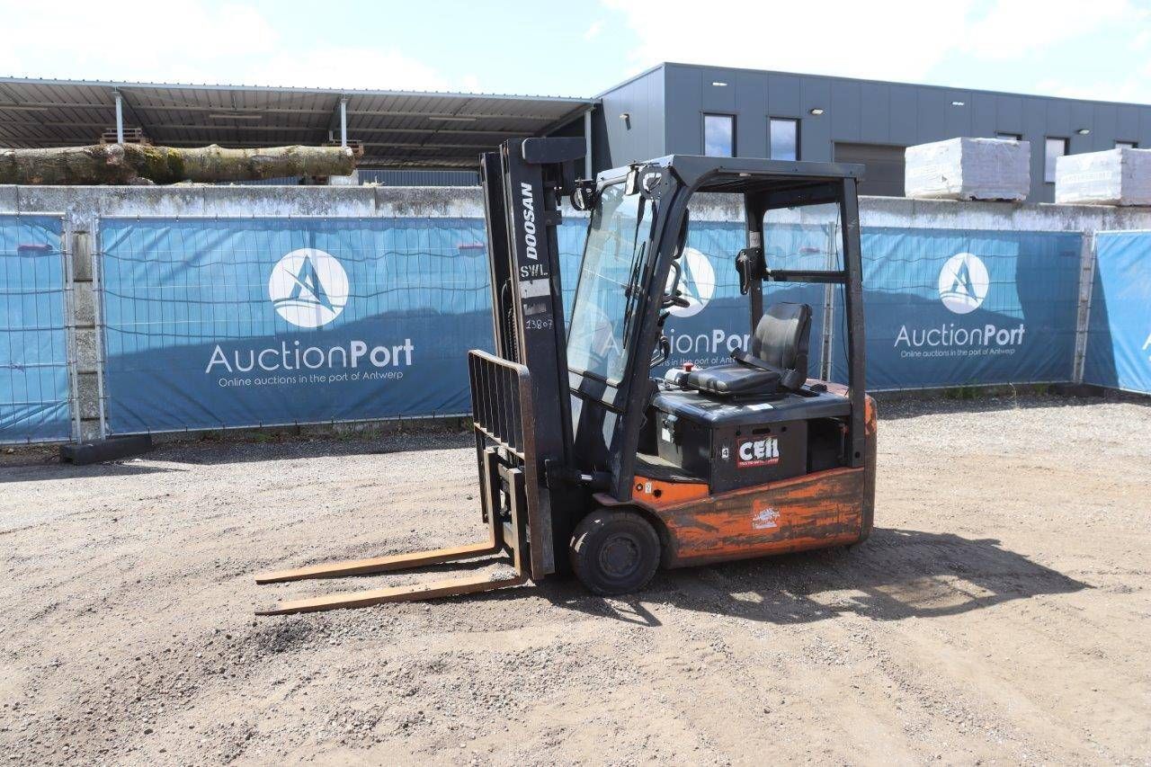 Doosan B15T-5 Electric Forklift 1500kg 3.3m 2011