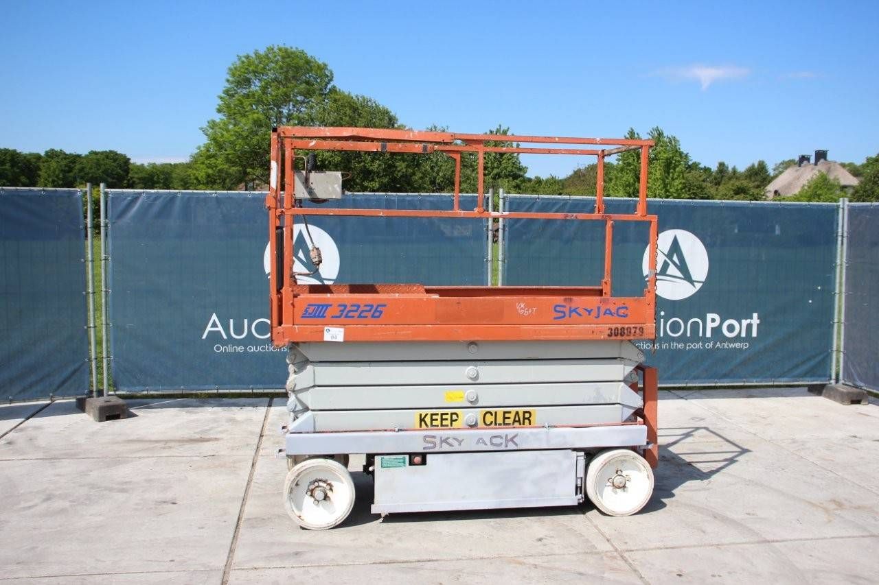 Scissor Lift Skyjack SJ III - 3226 Electric 9.92m