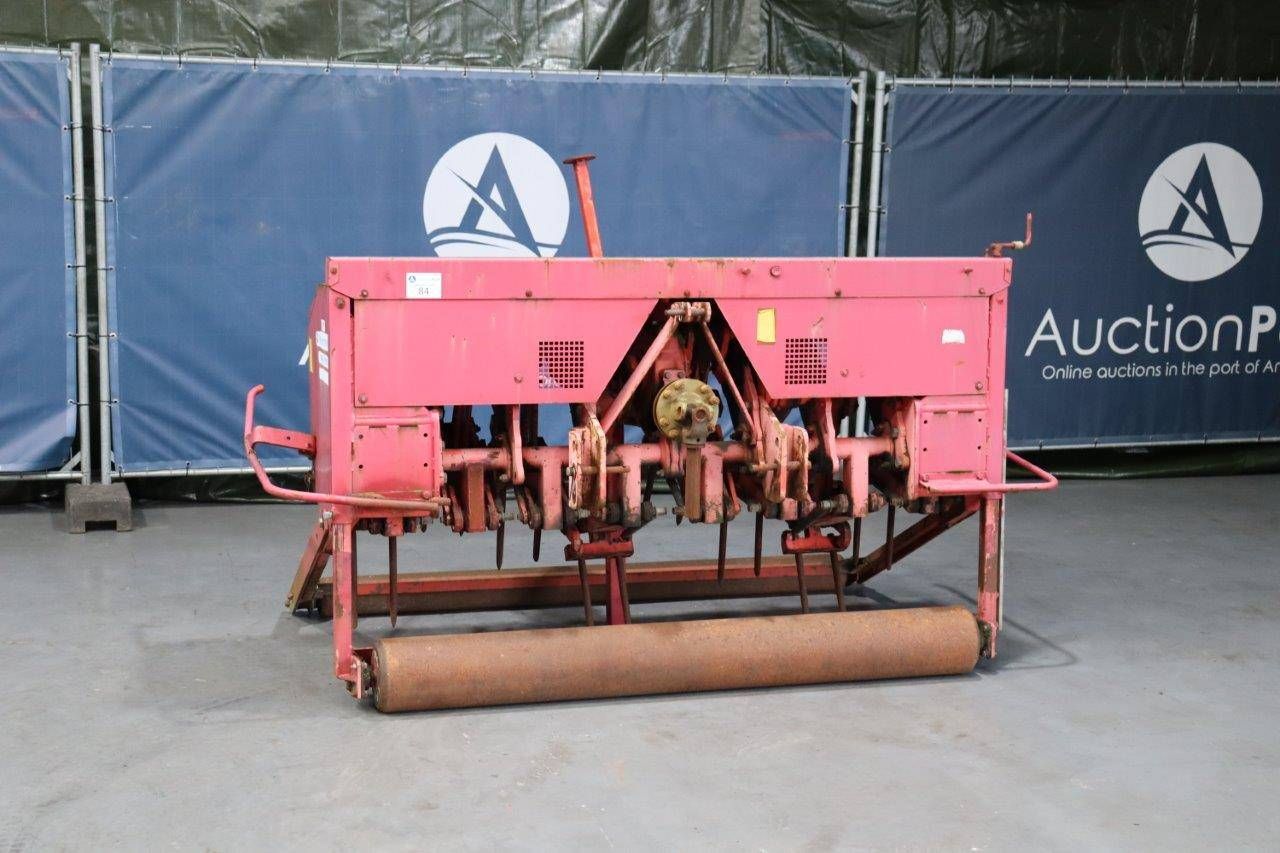 Lawn aerator Wiedenmann Terra Spike P8SL