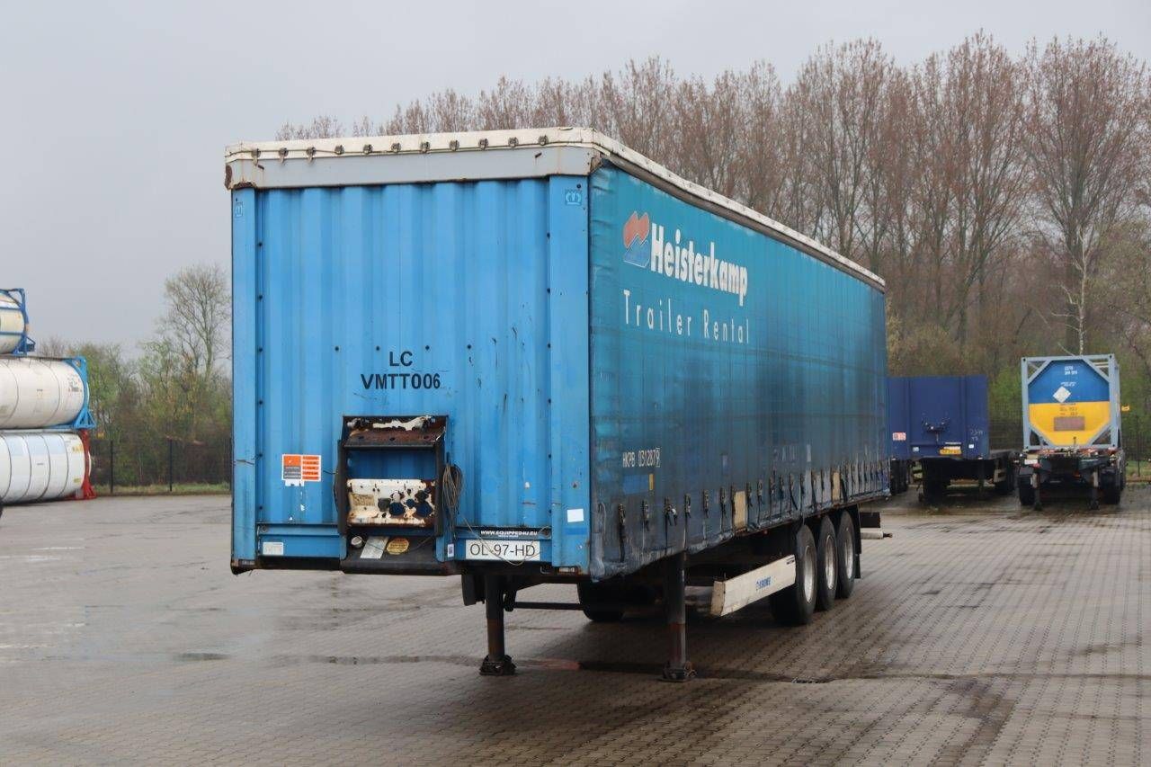Sliding curtain semi-trailer Krone Curtainsider 2011