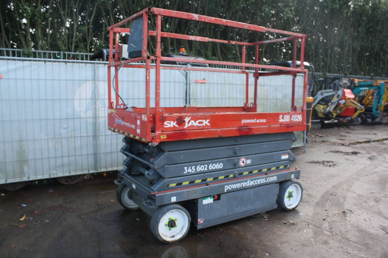 Skyjack SJIII 4626 Electric Scissor Lift 2015