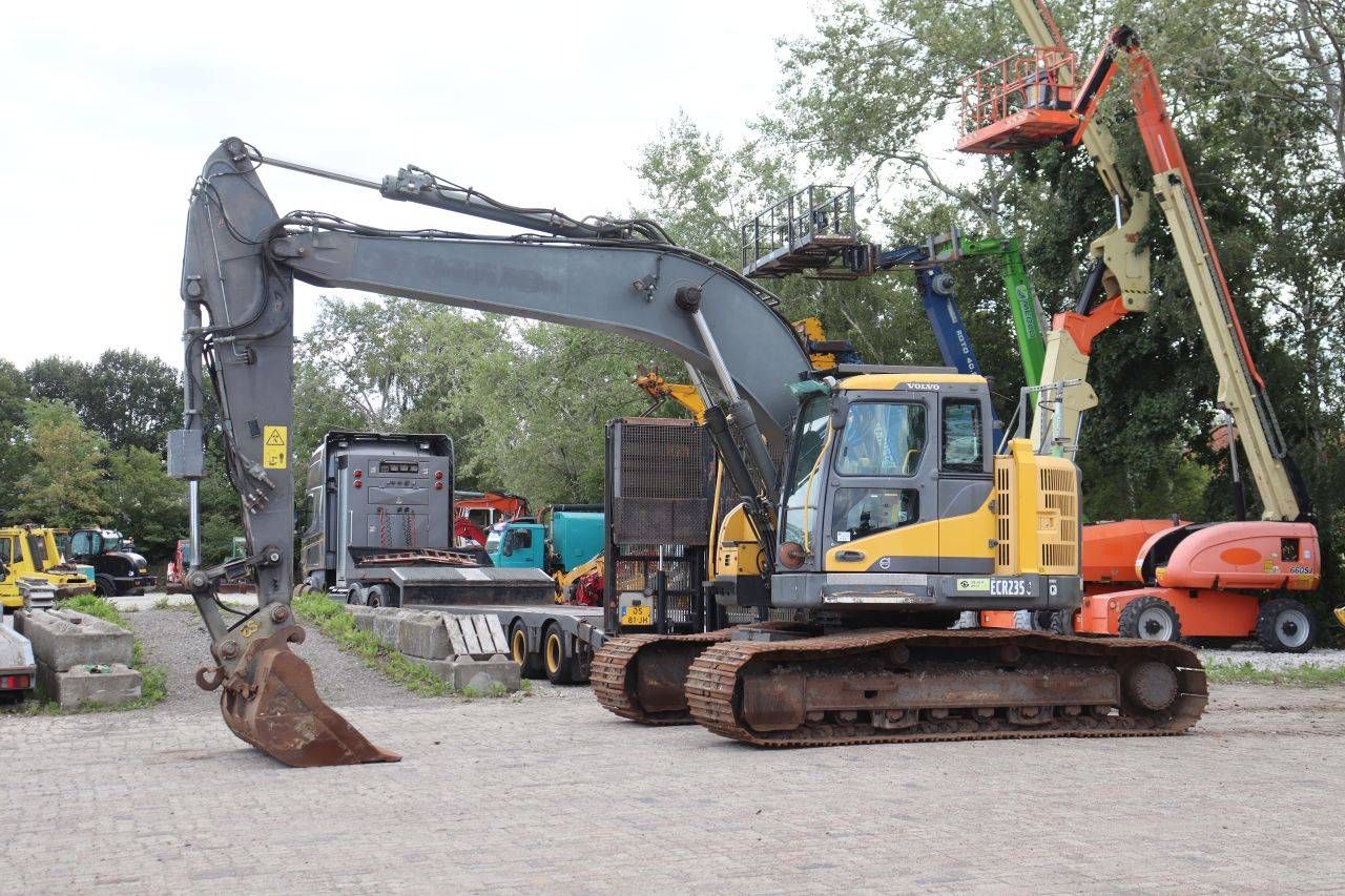 Rupsgraafmachine Volvo ECR235DL Diesel 129kW 2013