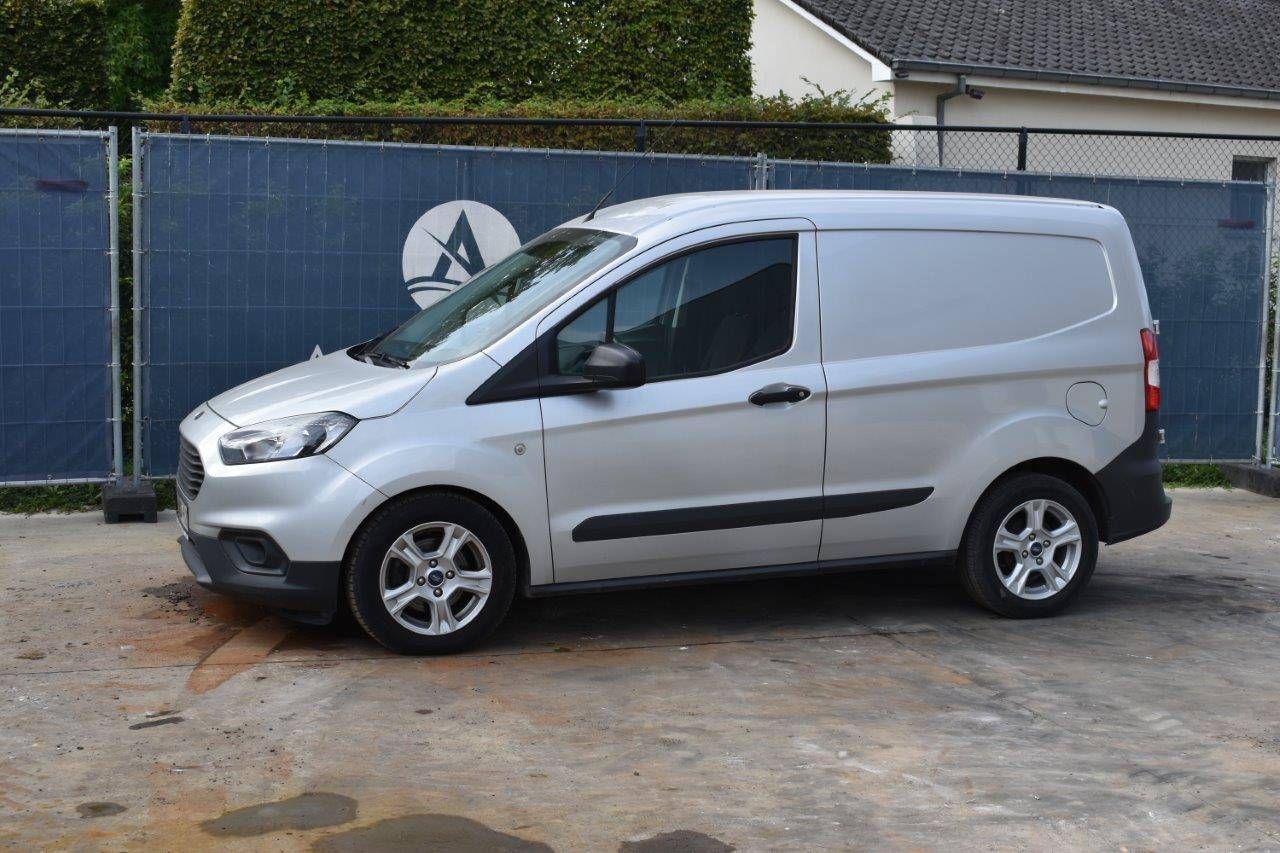 Van Ford Transit Courier