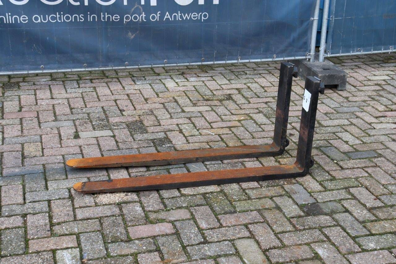 Pallet forks