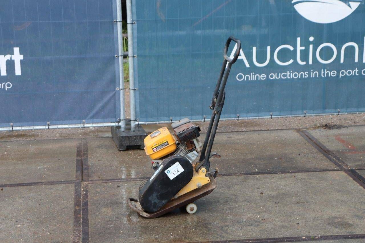 Vibrating plate Petrol 5.5hp