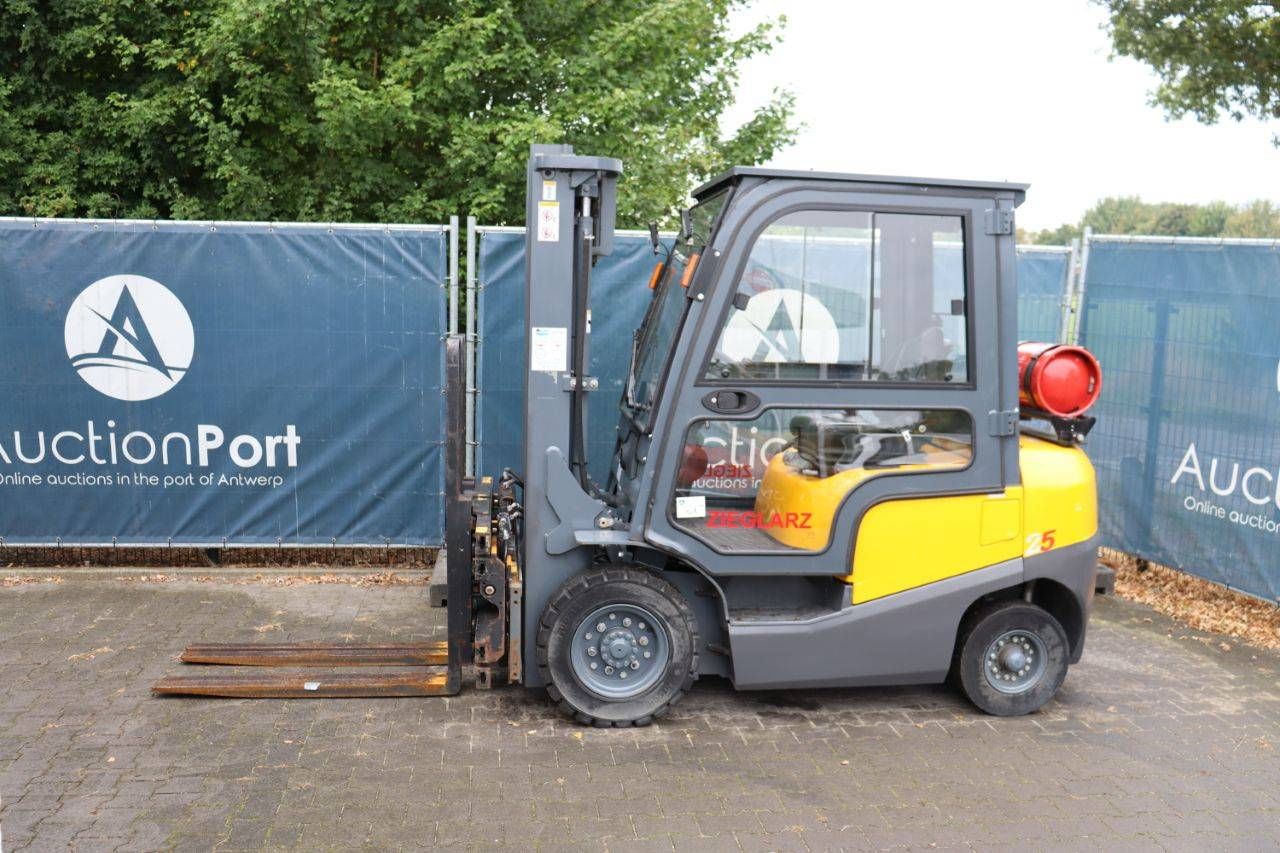 Forklift TCM FG25 LPG 2500kg 3.3m 2021