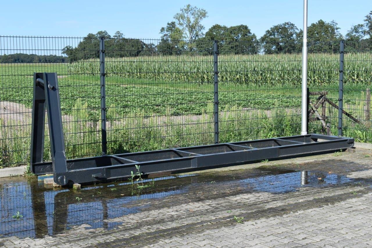 Container slide New