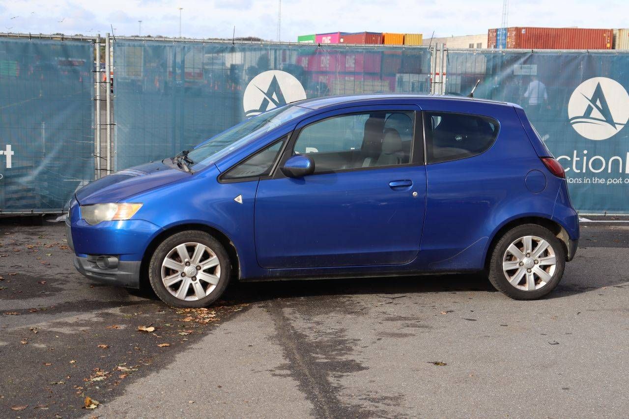 Mitsubishi Colt Petrol 95hp Passenger Car 2009 (Margin)