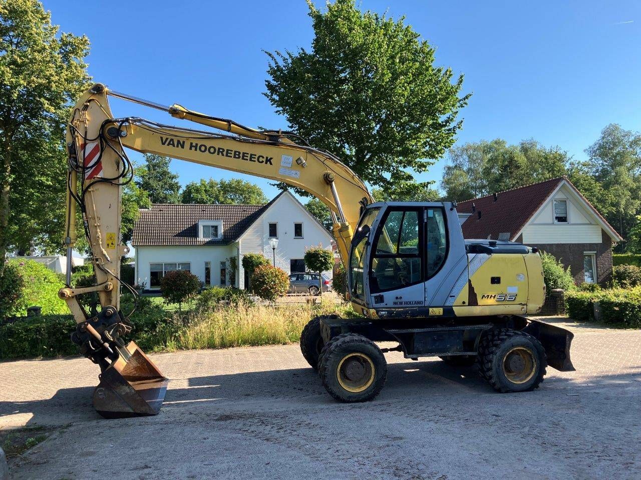 Tire crane New Holland MH5.6 Diesel