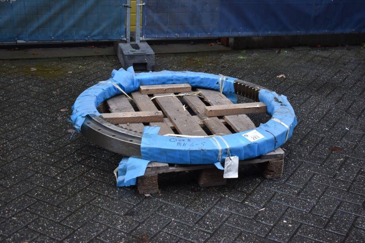 Slewing ring O&amp;K MH6-5 New