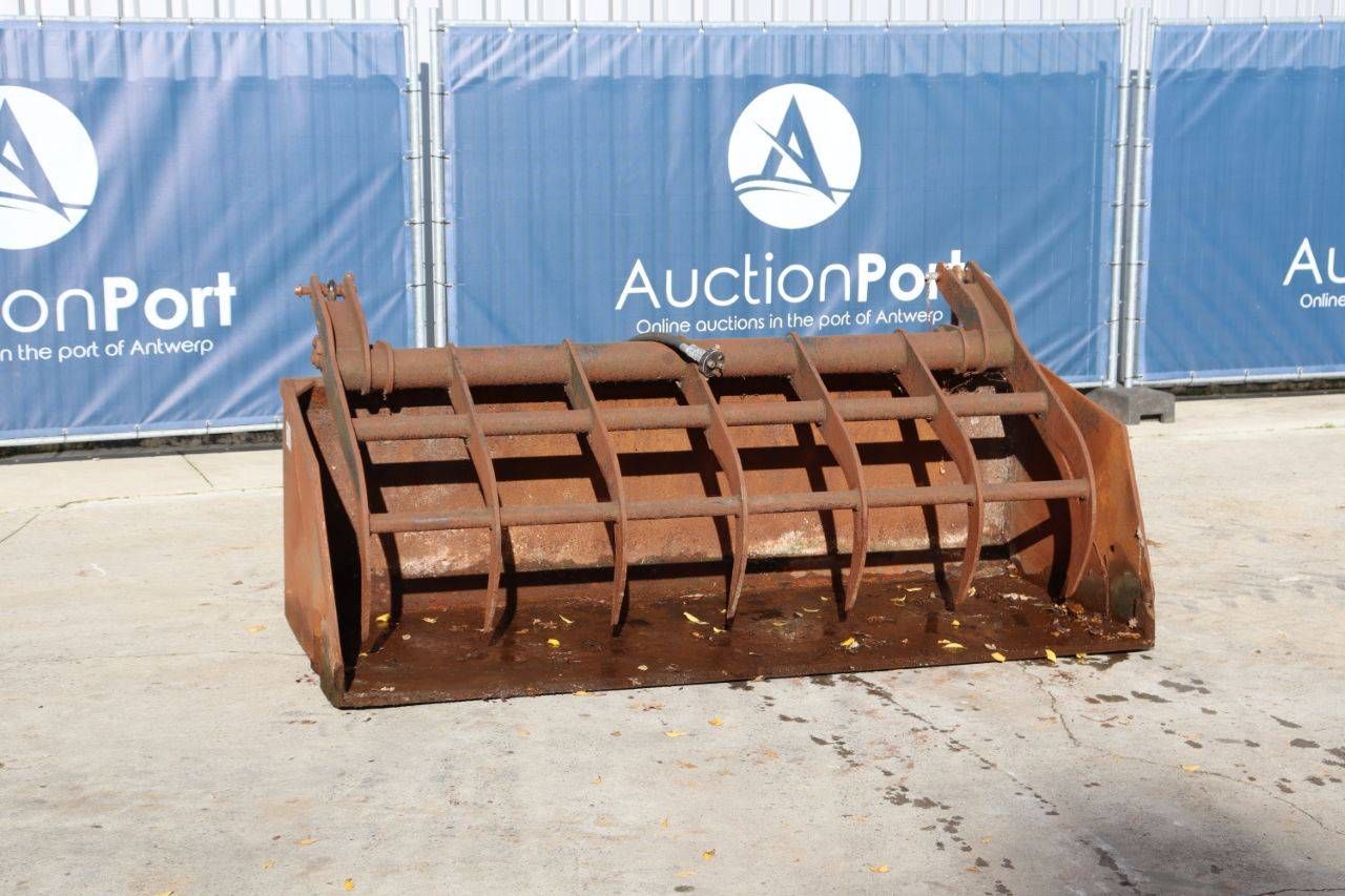 Grab bucket with Ahlman connection