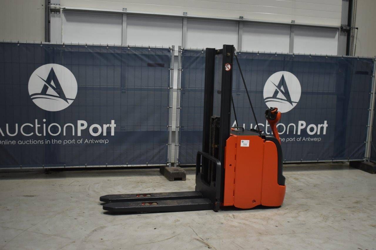 Stacker Linde L20 Electric 2000kg