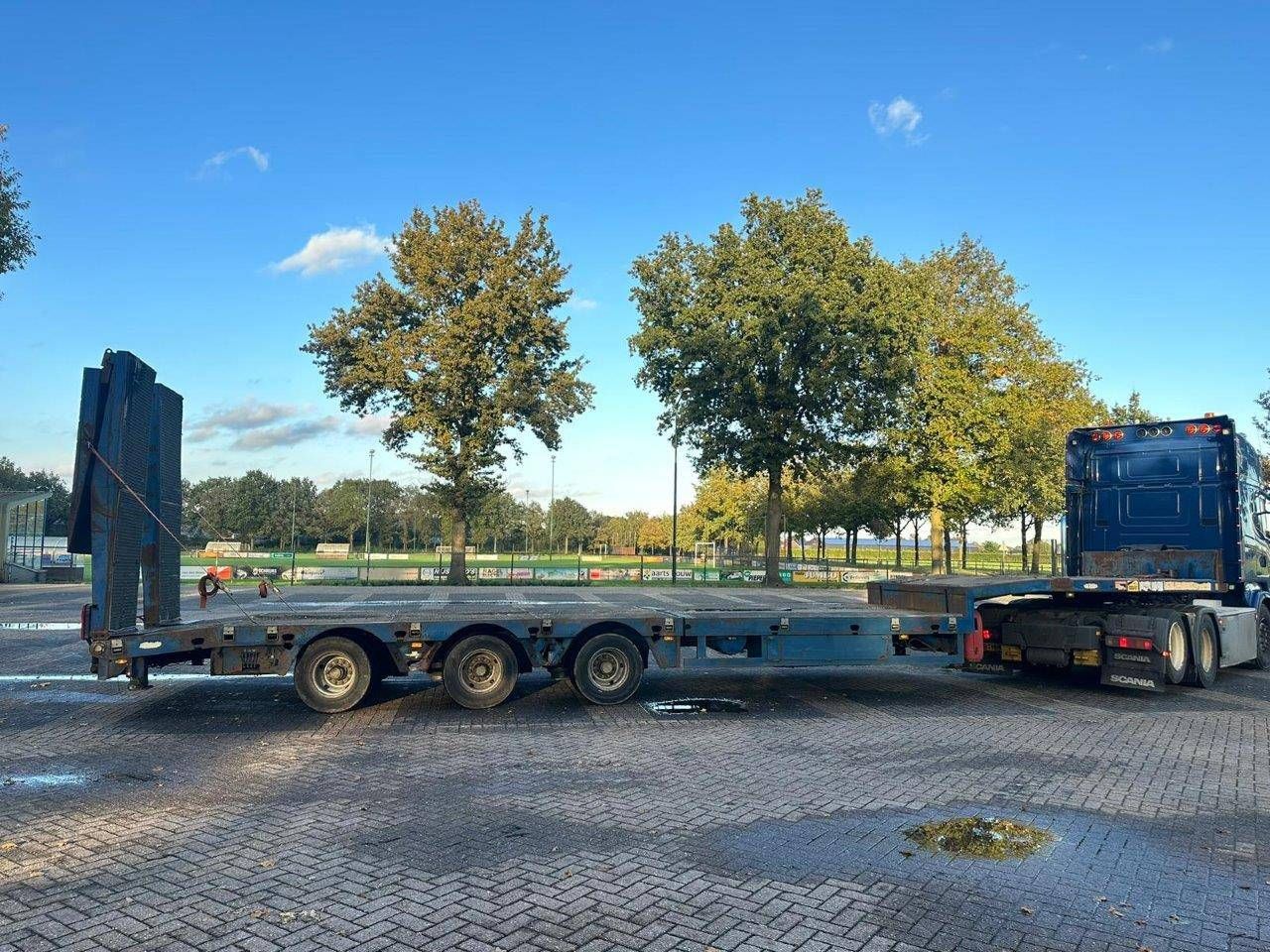 Semi-low loader Faymonville STN-3U 2002