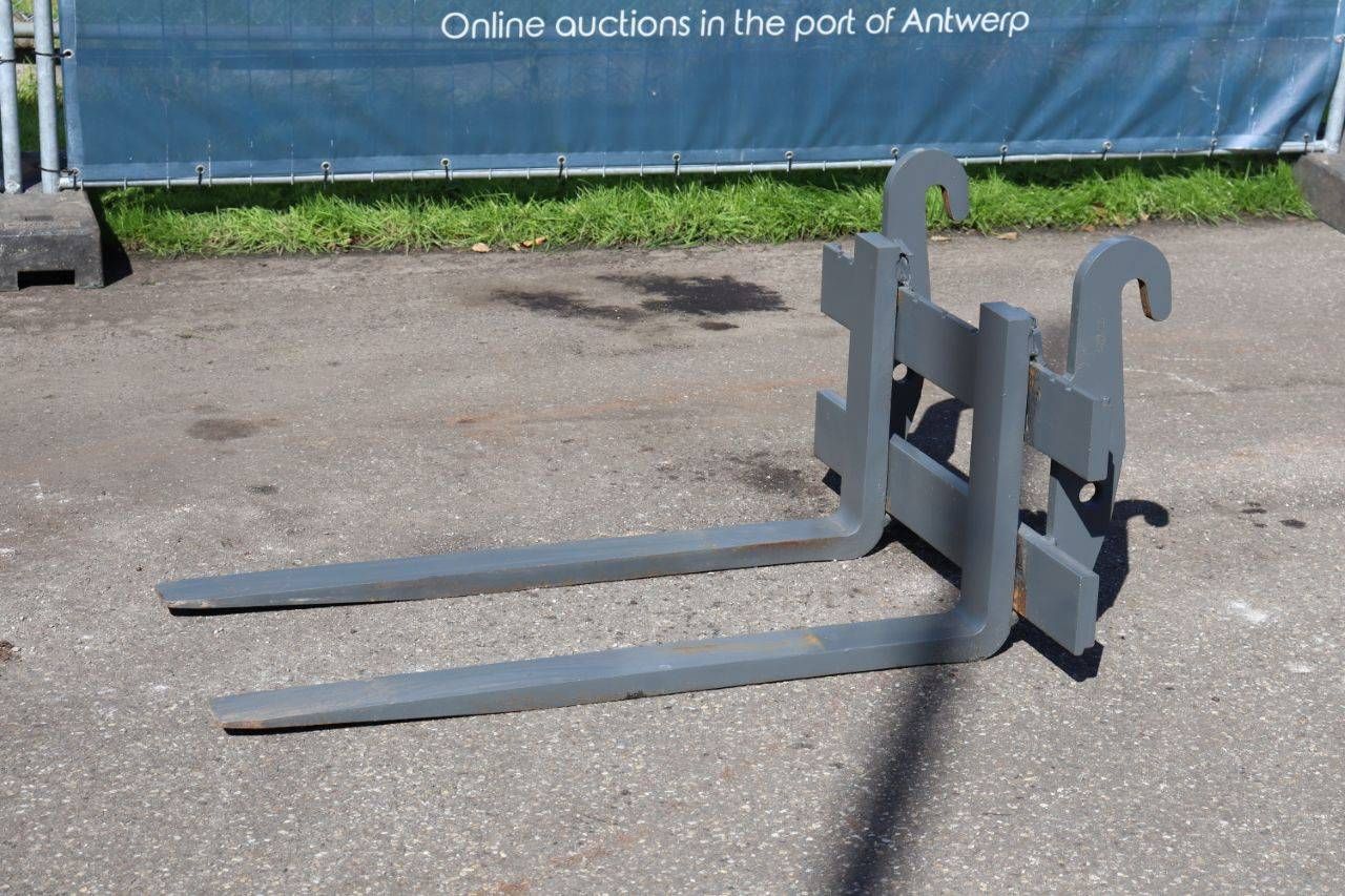 Weidemann/Wacker pallet fork carriage 