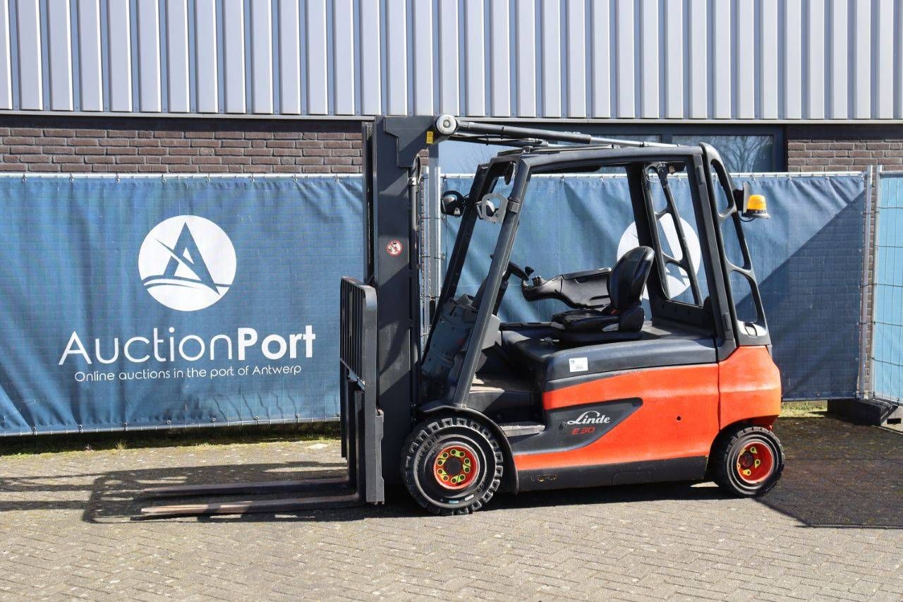 Linde E30L-01 Electric Forklift 3000kg 2012