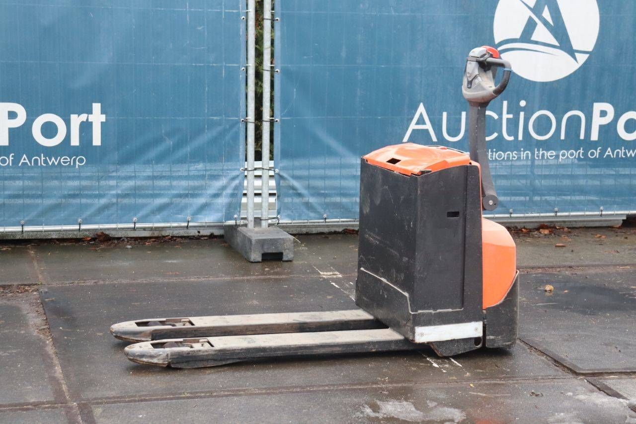 Toyota LWE180 Electric Pallet Truck 1800kg 2018