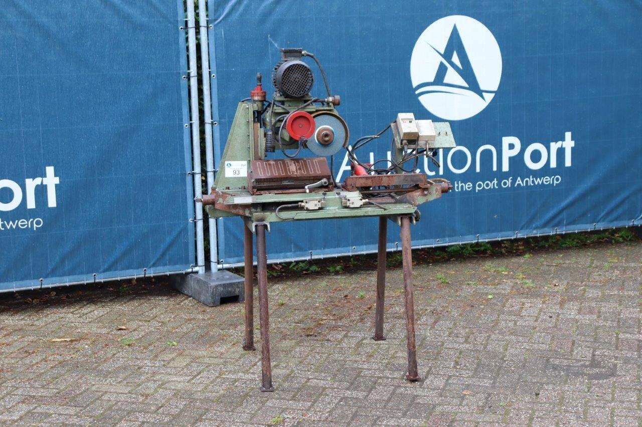 Knife sharpener 