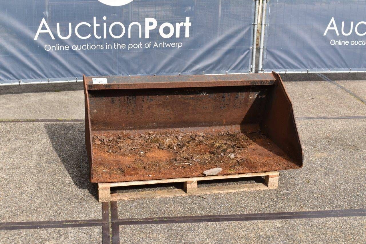 Digger bucket