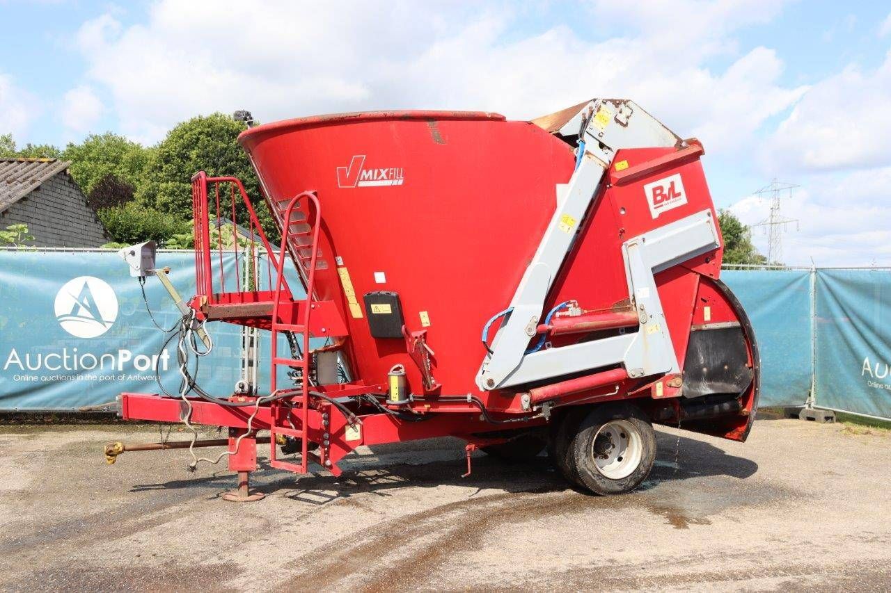 Vertical feed mixer BVL V-MIX13LS 10550kg 2015