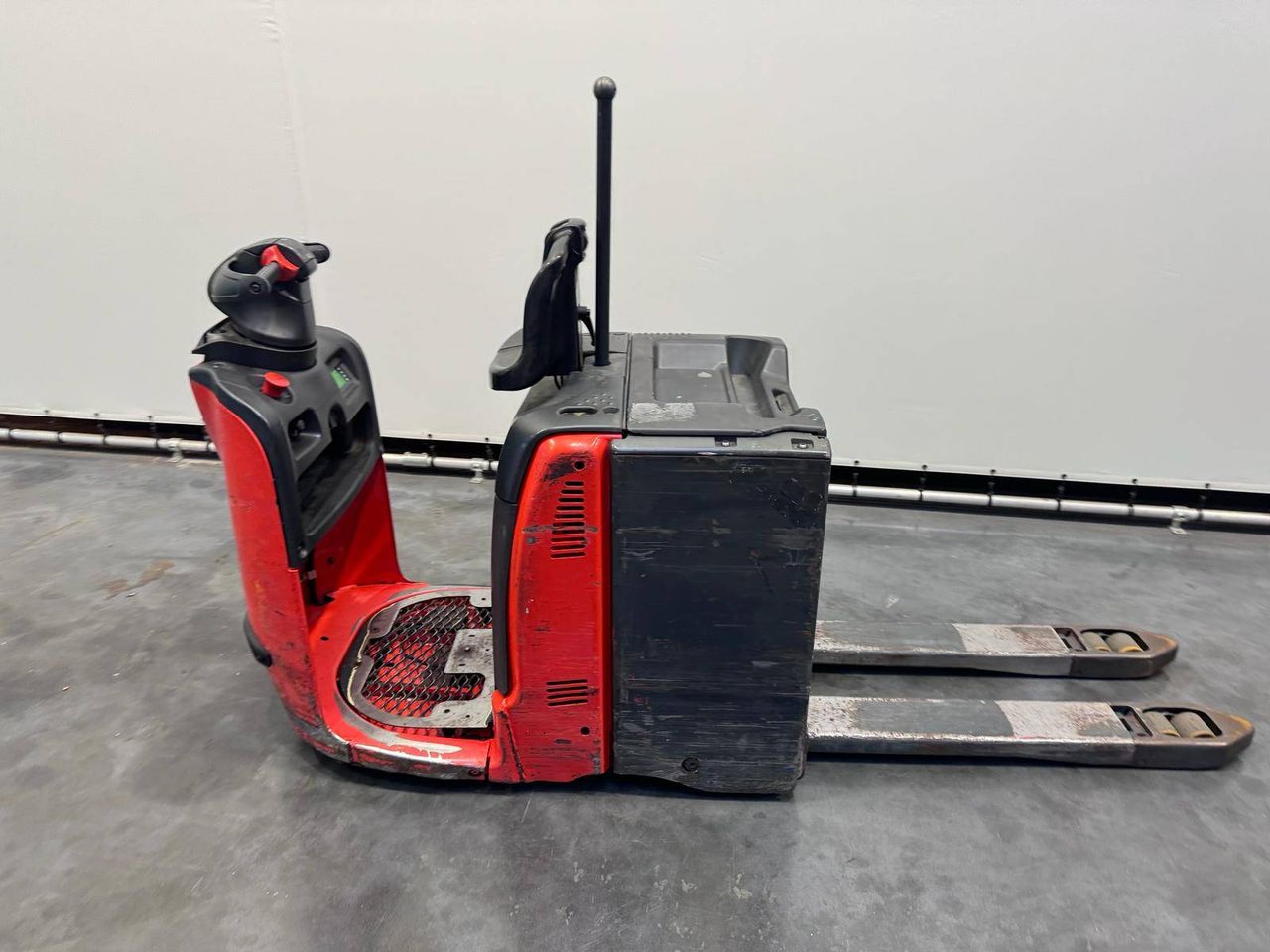 Order picker Linde N20 Electric 2000kg 2013