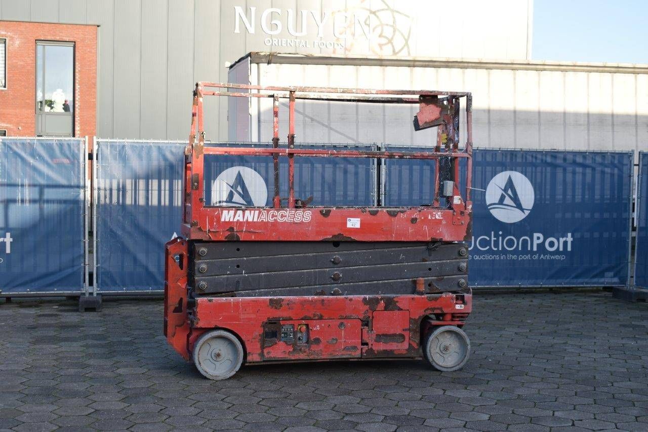 Scissor lift Manitou Electric