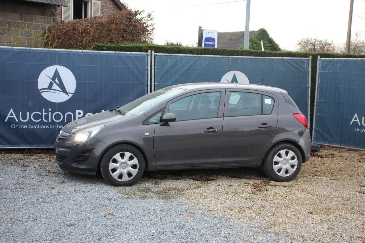 Passenger car Opel Corsa Diesel 2014 (Margin)