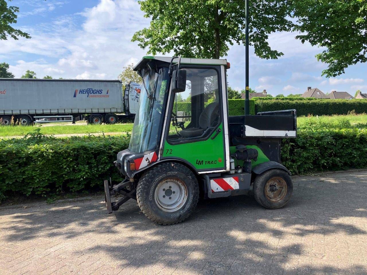 Tool carrier LM Trac LM286