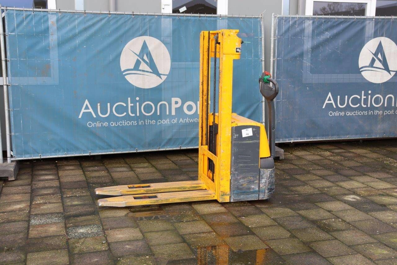 Stacker Jungheinrich EJC 110 Electric 1000kg
