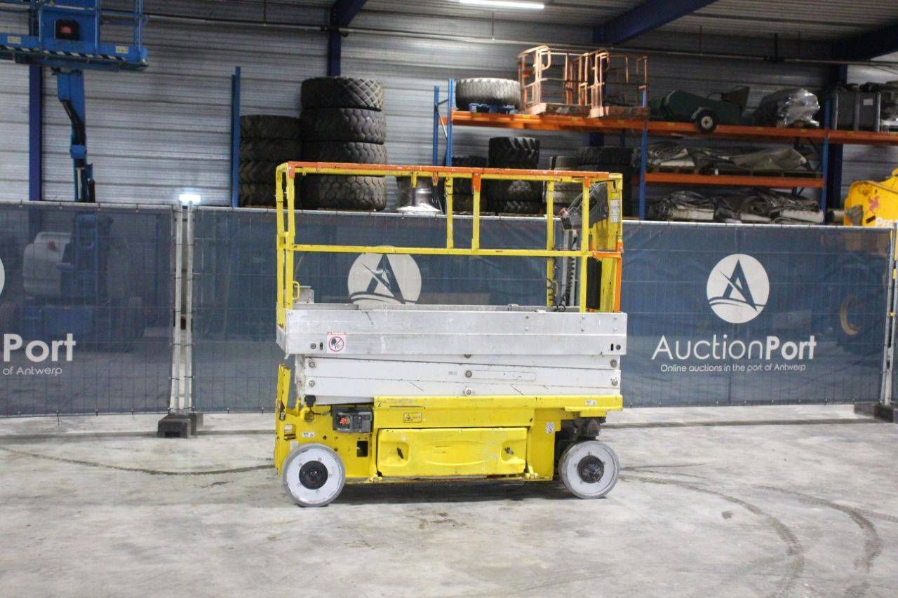 Scissor lift JLG 2030ES Electric 8.10m 2010