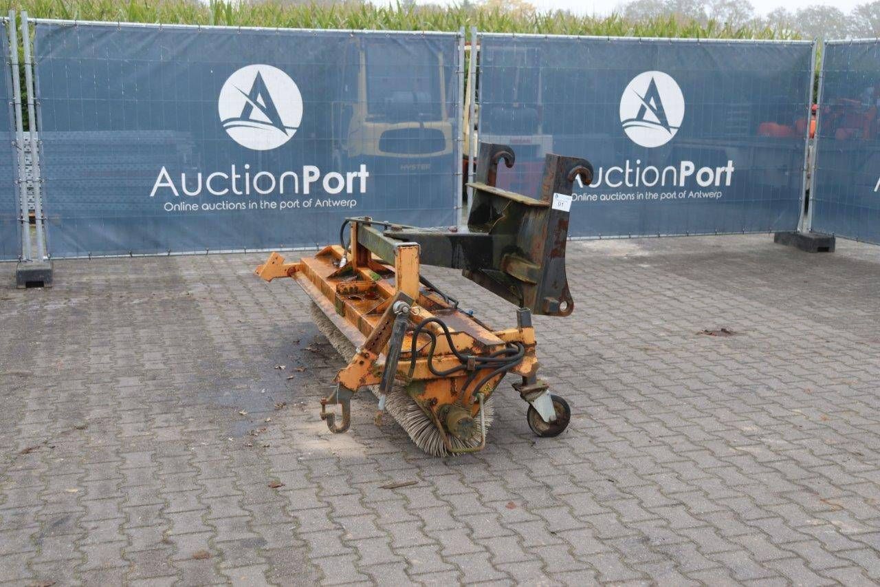 Sweeping brush attachment Bema 25 2008