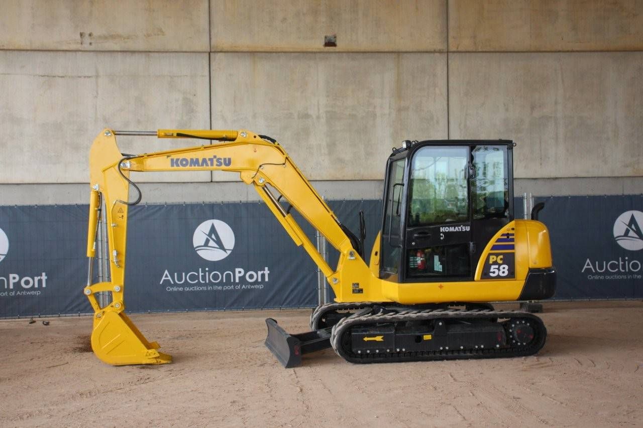 Crawler excavator Komatsu PC58-8 Diesel 2022