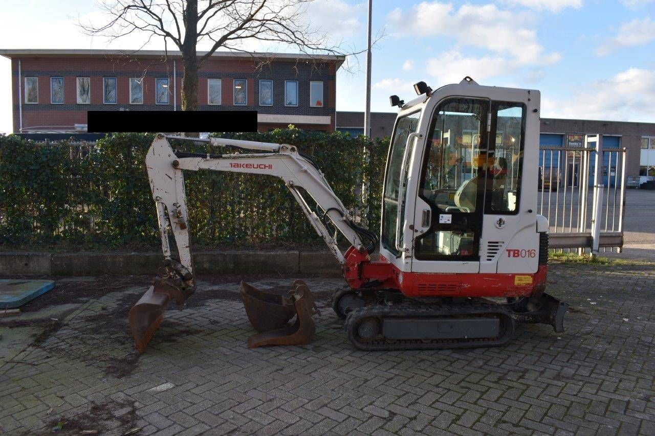Mini digger Takeuchi TB016 Diesel