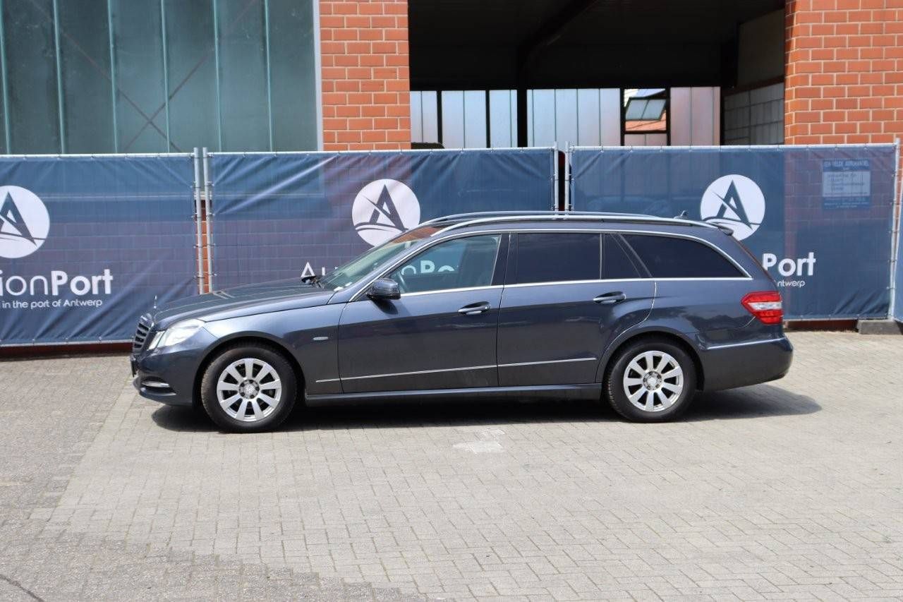 Mercedes-Benz E 200 GCI Benzine 2010 (Marge)