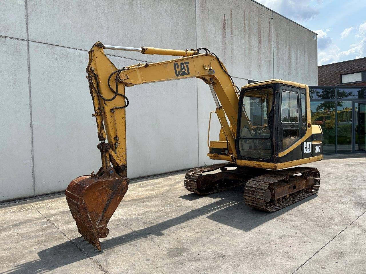 Crawler excavator Caterpillar 307 Diesel