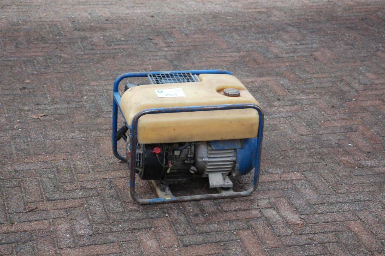 Generator Geko 2801 E-AA/HHBA Gasoline 2.5 kVA 2004