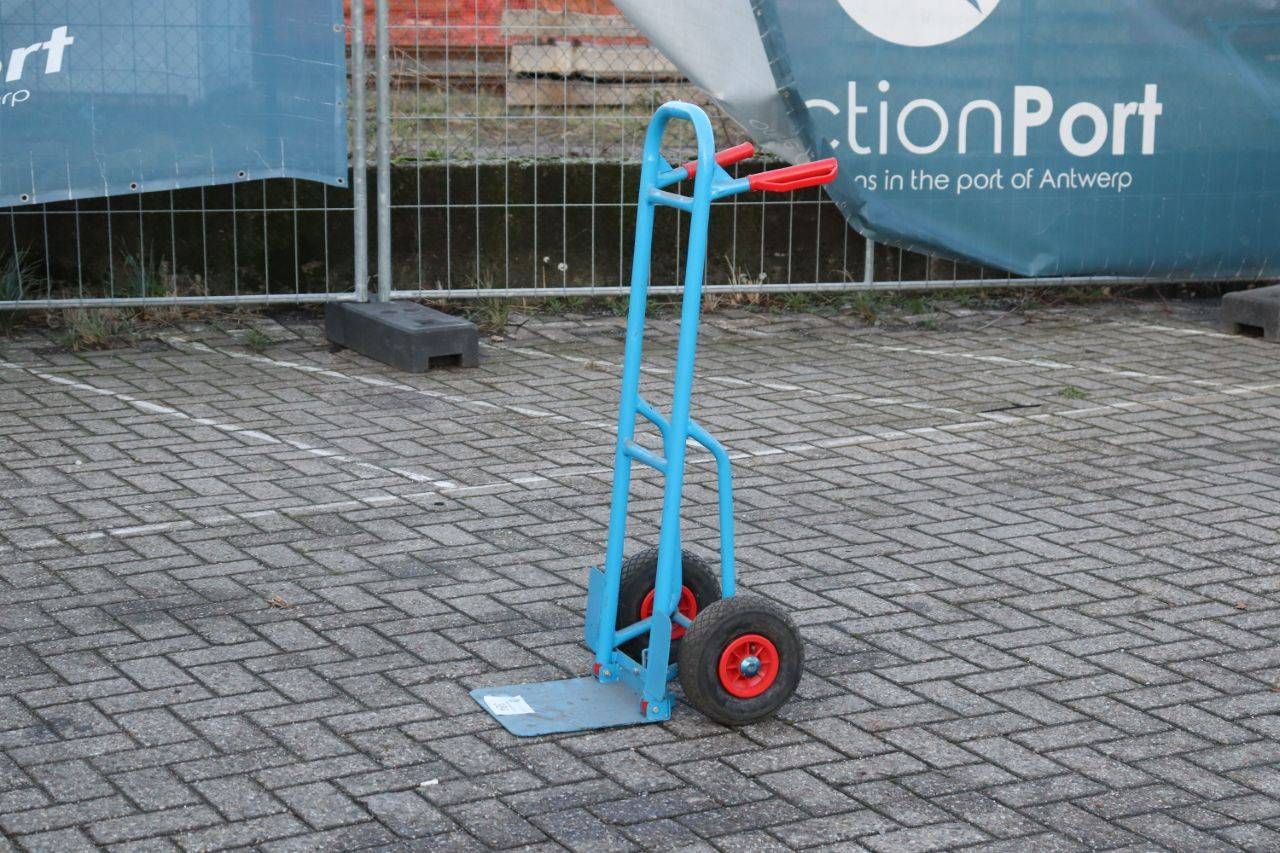 Hand truck