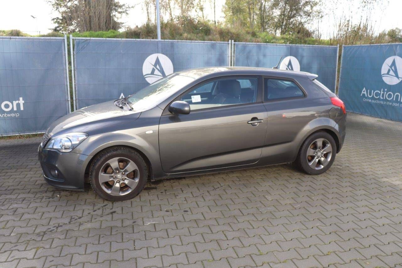 Passenger car Kia CEE D Petrol 2011 (Margin)