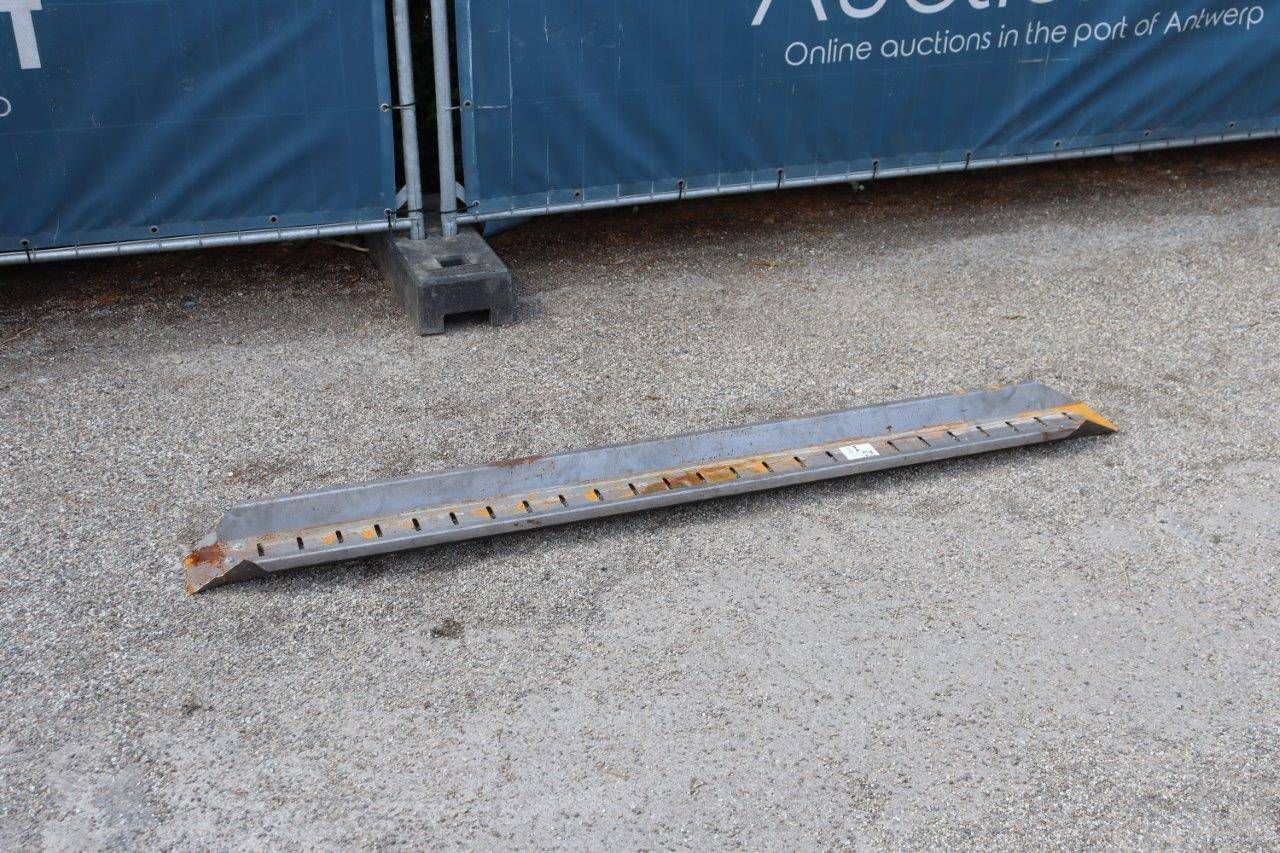 Motorcycle ramp