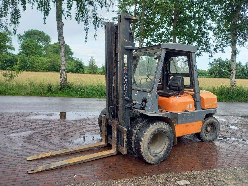 Forklift Toyota 02-6FD40 Diesel 4000kg