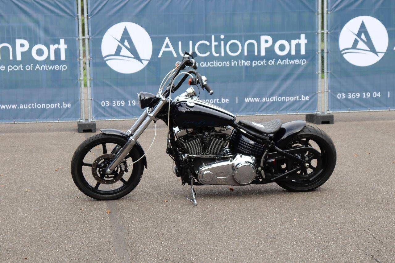 Motorcycle Harley-Davidson Softail Rocker Petrol 2010