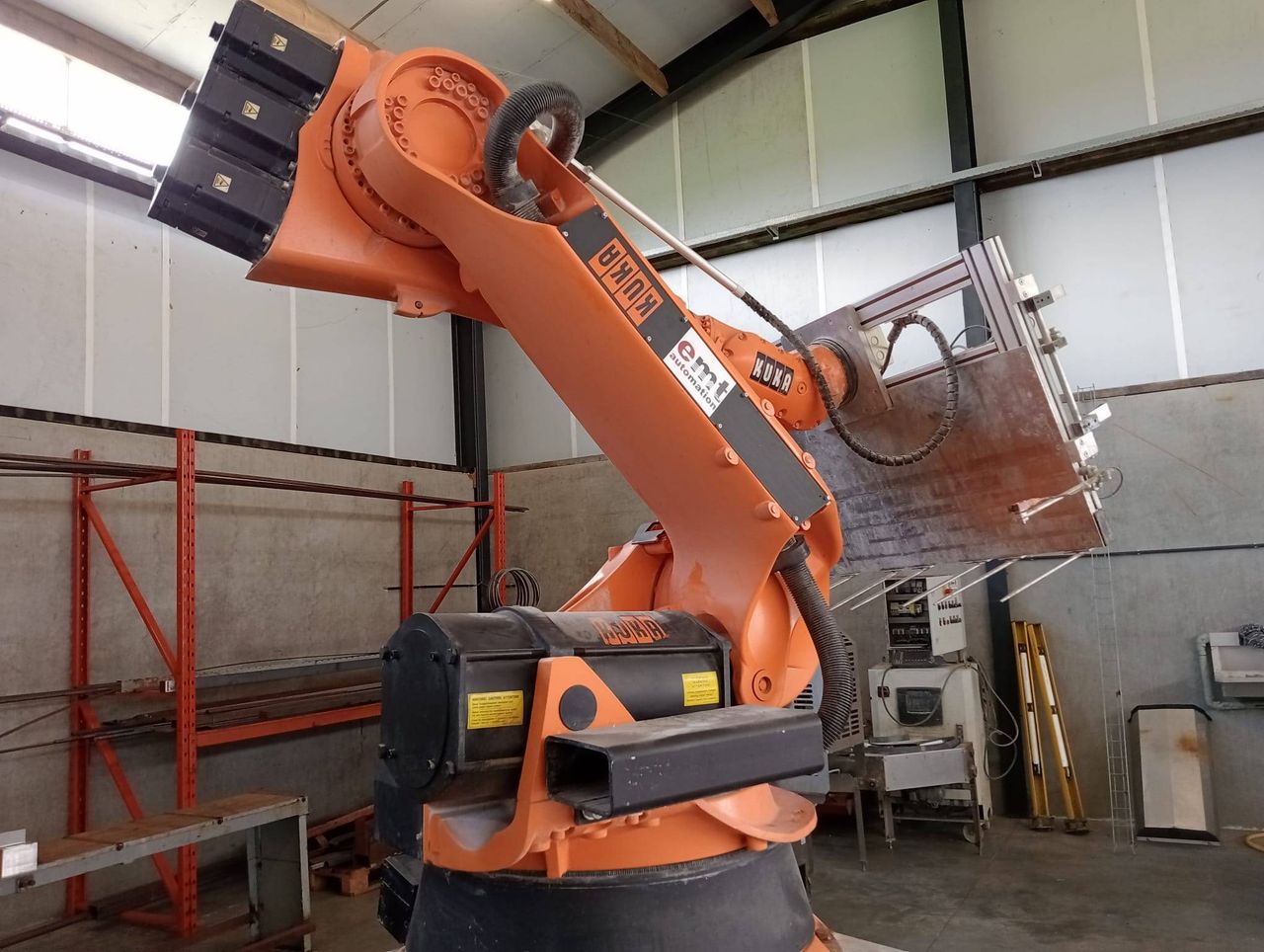 Palletizing machine Kuka with Robot