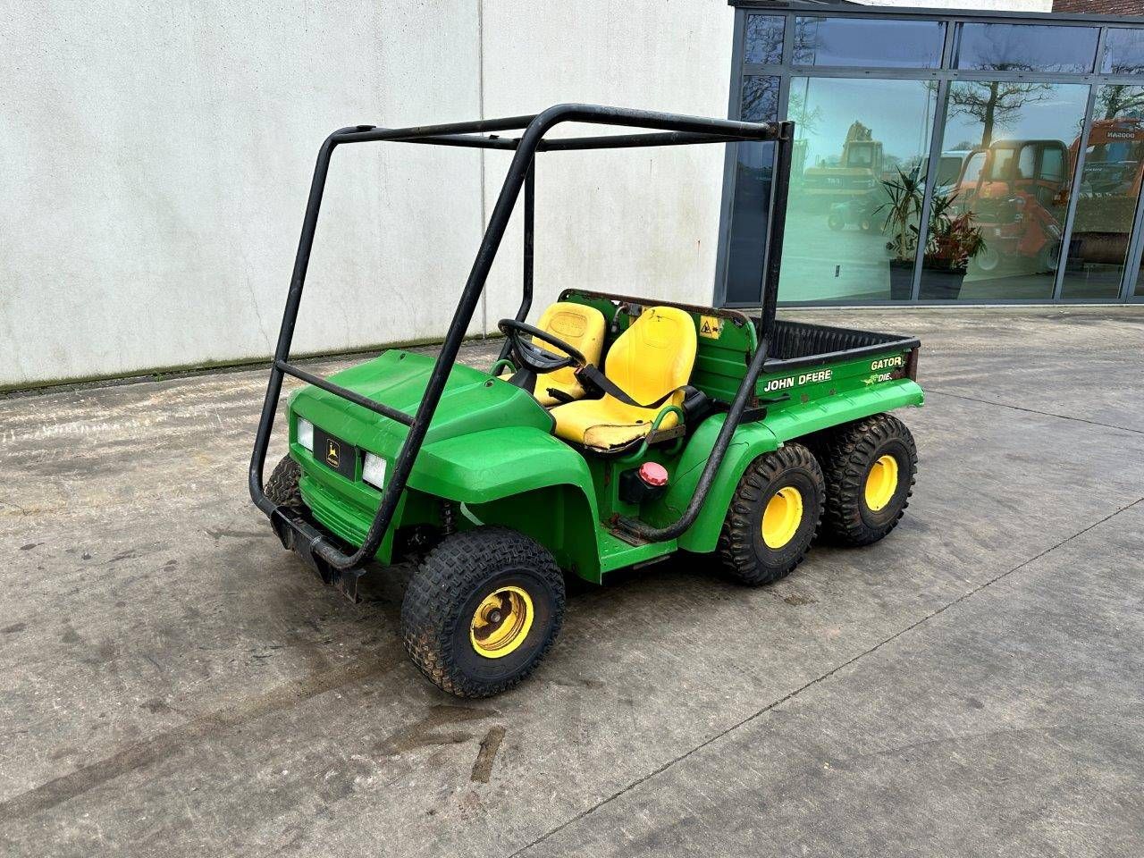 Gator John Deere Gator 6X4DL Gasoline