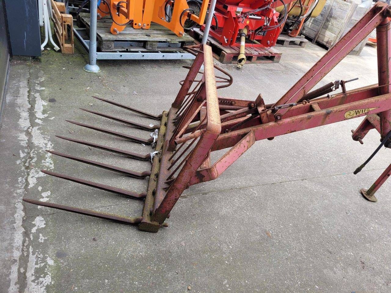 Hydraulic Rear Loader Wifo with Riek		
