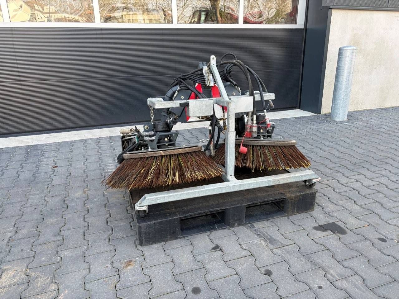 Veegborstel Aanbouw Hako 2017